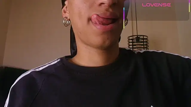 Dom venena online show from September 18, 2025, 7:49 pm