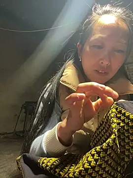 Huong-Ly online show from March 4, 2026, 2:17 am