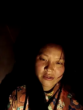 MuiNay online show from December 4, 2025, 12:58 pm