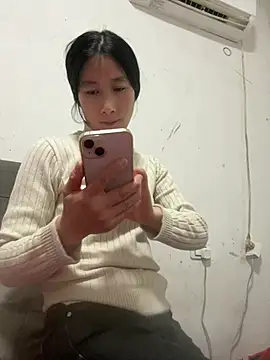 crhong666 online show from February 28, 2026, 1:06 am