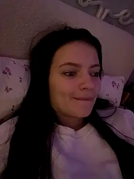 kimberlyy77 online show from October 10, 2025, 7:02 pm