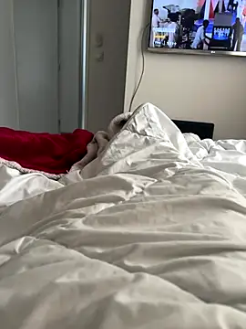 LesAmantsAE2 online show from October 16, 2025, 6:47 am