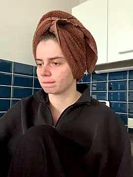 Snapshot of Rainbow_W chatting on September 29, 2025, 9:47 am Rainbow W online show from September 29, 2025, 9:47 am