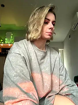 Snapshot of Rainbow_W chatting on October 3, 2025, 11:51 am Rainbow W online show from October 3, 2025, 11:51 am