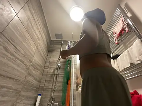 Snapshot of Curvy_AfricanQuinn chatting on September 22, 2025, 5:53 am Curvy AfricanQuinn online show from September 22, 2025, 5:53 am