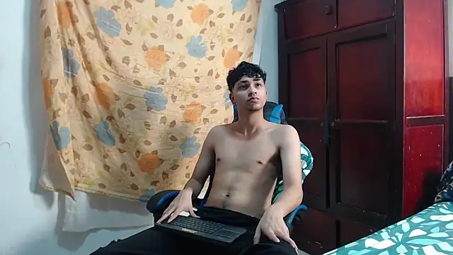 alice julls online show from June 2, 2026, 7:16 pm