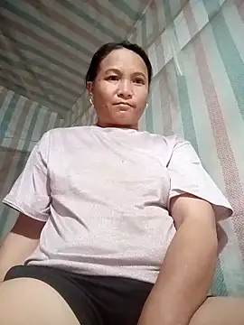 Snapshot of Love-Mama33 chatting on October 26, 2025, 2:45 pm Love-Mama33 online show from October 26, 2025, 2:45 pm