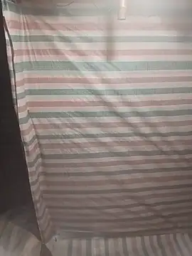 Snapshot of Love-Mama33 chatting on October 27, 2025, 10:41 am Love-Mama33 online show from October 27, 2025, 10:41 am