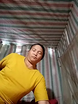 Snapshot of Love-Mama33 chatting on November 4, 2025, 11:48 pm Love-Mama33 online show from November 4, 2025, 11:48 pm