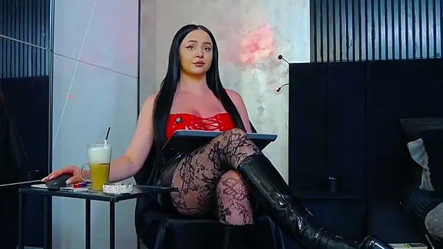 Snapshot of wickeddenise chatting on June 18, 2026, 12:20 pm wickeddenise online show from June 18, 2026, 12:20 pm