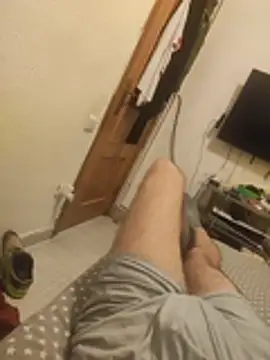 Snapshot of gigolobcn chatting on October 19, 2025, 5:19 am gigolobcn online show from October 19, 2025, 5:19 am