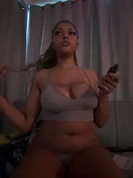 Sexxy S online show from October 21, 2025, 1:23 pm