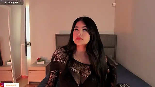 Emma  clark  online show from April 21, 2026, 12:55 pm