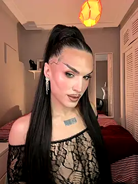 lacattiva online show from December 1, 2025, 8:36 pm