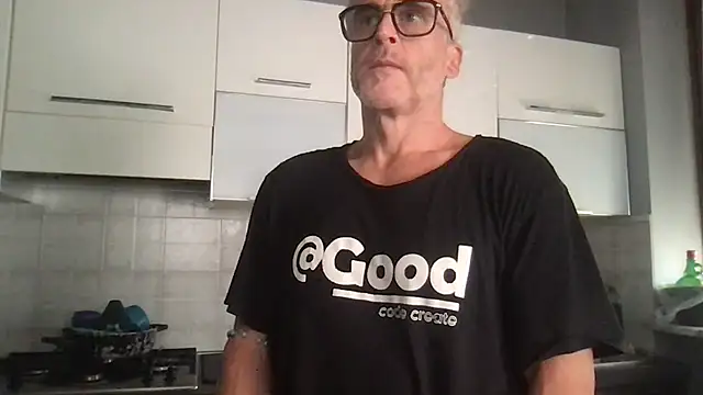 Axl hot online show from July 14, 2026, 5:18 pm