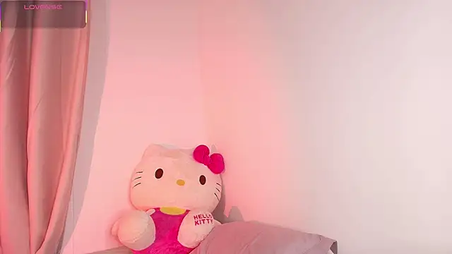 dulceangel   online show from October 3, 2025, 11:02 pm