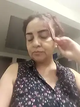 tany90 online show from April 19, 2026, 8:22 pm