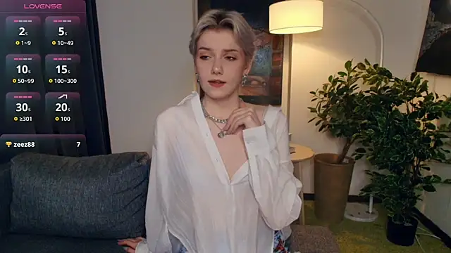 OdelynaAsp online show from November 14, 2025, 1:10 pm