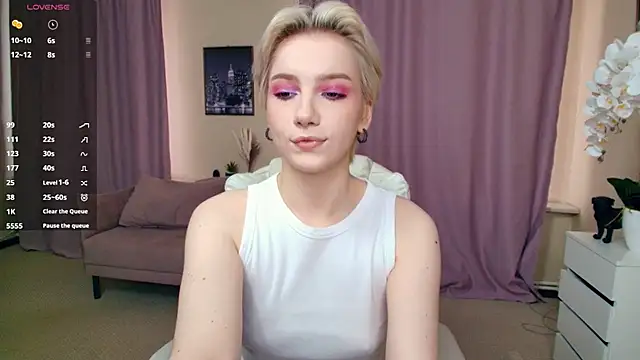 OdelynaAsp online show from April 23, 2026, 10:36 am