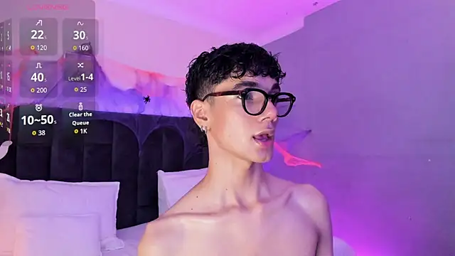 Phillicious   online show from October 29, 2025, 9:49 pm