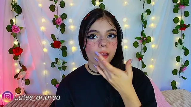 cutee andrea online show from October 19, 2025, 1:50 am