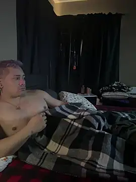 GirThyDock online show from January 11, 2026, 8:25 pm