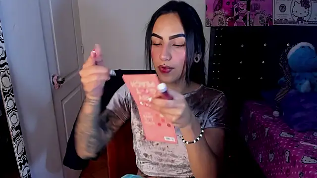 Samanthademonx20  online show from November 27, 2025, 12:13 am