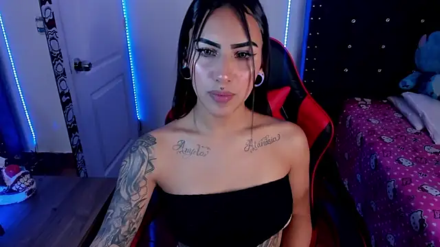 Samanthademonx20  online show from April 7, 2026, 7:09 am