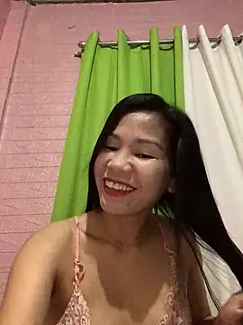 Snapshot of Cleo17 chatting on April 26, 2026, 2:48 pm Cleo17 online show from April 26, 2026, 2:48 pm