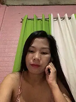 Snapshot of Cleo17 chatting on May 11, 2026, 2:12 pm Cleo17 online show from May 11, 2026, 2:12 pm