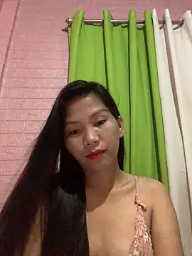 Snapshot of Cleo17 chatting on June 17, 2026, 1:34 pm Cleo17 online show from June 17, 2026, 1:34 pm