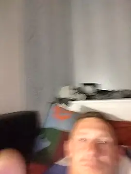 Dawidwi493  online show from September 19, 2025, 5:13 pm