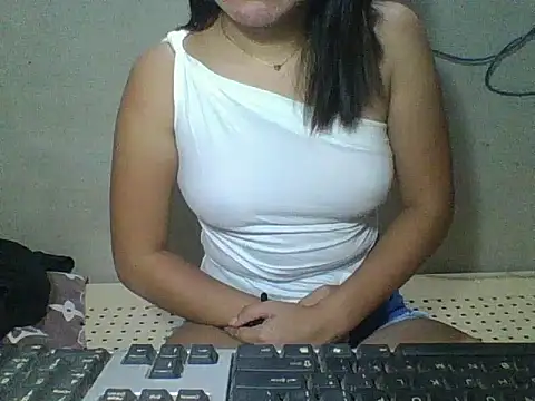 Skinny PinayGirljust18 online show from May 18, 2026, 8:03 pm