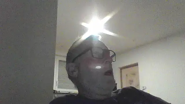 Snapshot of davv28 chatting on September 12, 2025, 2:33 am davv28 online show from September 12, 2025, 2:33 am