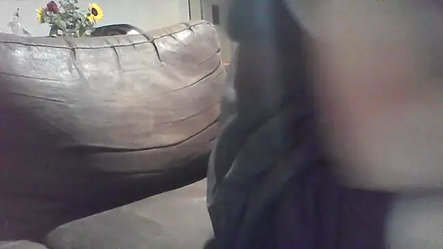 Snapshot of davv28 chatting on September 29, 2025, 4:50 am davv28 online show from September 29, 2025, 4:50 am