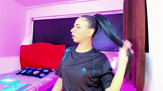 Britany montiel online show from April 17, 2026, 8:01 pm