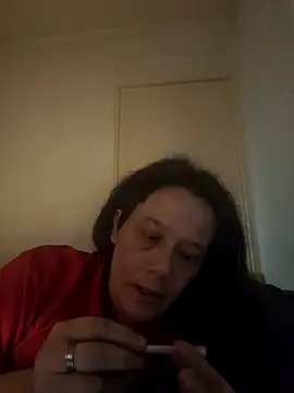 zeousseelphie online show from April 28, 2026, 3:50 pm