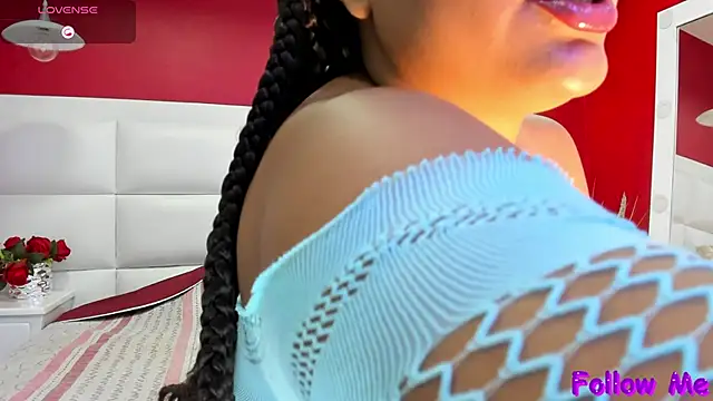 Michelle Lewis  online show from September 29, 2025, 1:05 pm