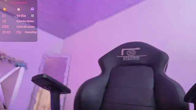 ZURY TAY online show from April 1, 2026, 1:41 pm