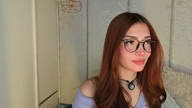 maddy1y  online show from May 18, 2026, 1:06 pm