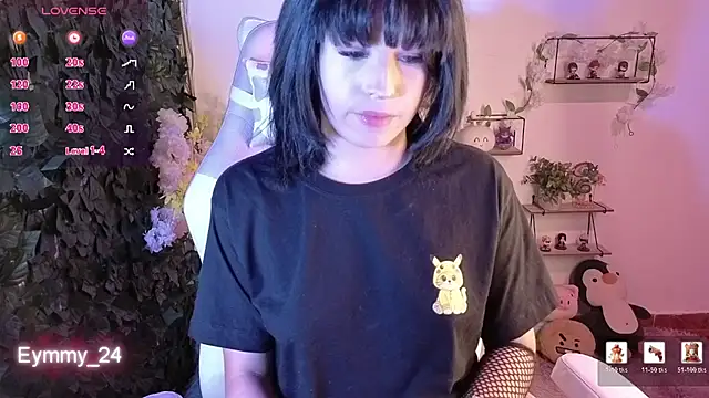 Snapshot of Eymmy_24 chatting on July 10, 2026, 1:43 am Eymmy 24 online show from July 10, 2026, 1:43 am