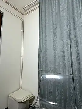 MiaKiittyy online show from March 19, 2026, 10:58 pm