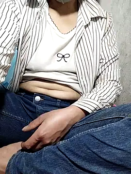 PhamPm70 online show from March 23, 2026, 5:44 am