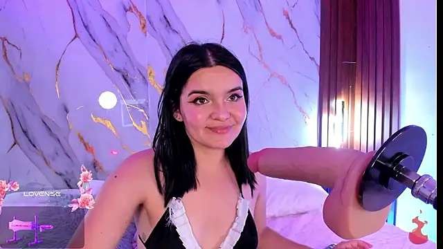 alicecute77 online show from March 9, 2026, 2:37 am