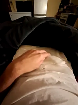 lapousse3 online show from October 18, 2025, 4:26 am