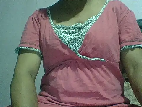 Snapshot of Cute_Rubylove chatting on August 4, 2026, 9:23 am Cute Rubylove online show from August 4, 2026, 9:23 am