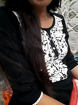 Aarti-kumri online show from November 9, 2025, 2:48 pm