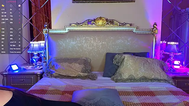 Kelly Cartier online show from November 15, 2025, 12:45 pm