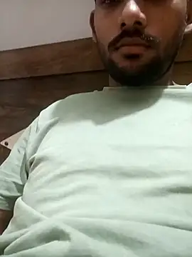 Snapshot of mayur_raaje chatting on June 27, 2026, 3:33 am mayur raaje online show from June 27, 2026, 3:33 am