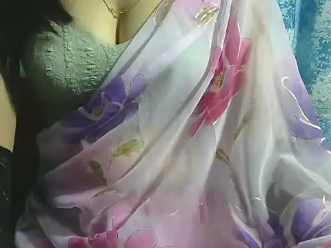 sheetal-sheetal95 online show from April 22, 2026, 5:47 pm